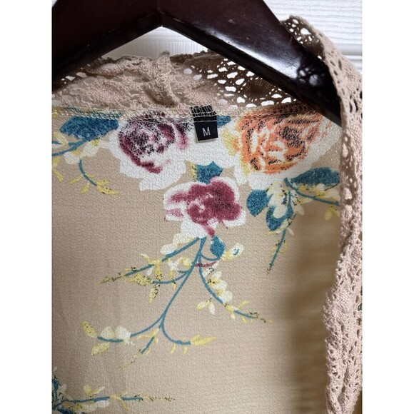 Medium Tan and White Floral Bell Sleeve Lace Cardigan - Picture 3 of 4